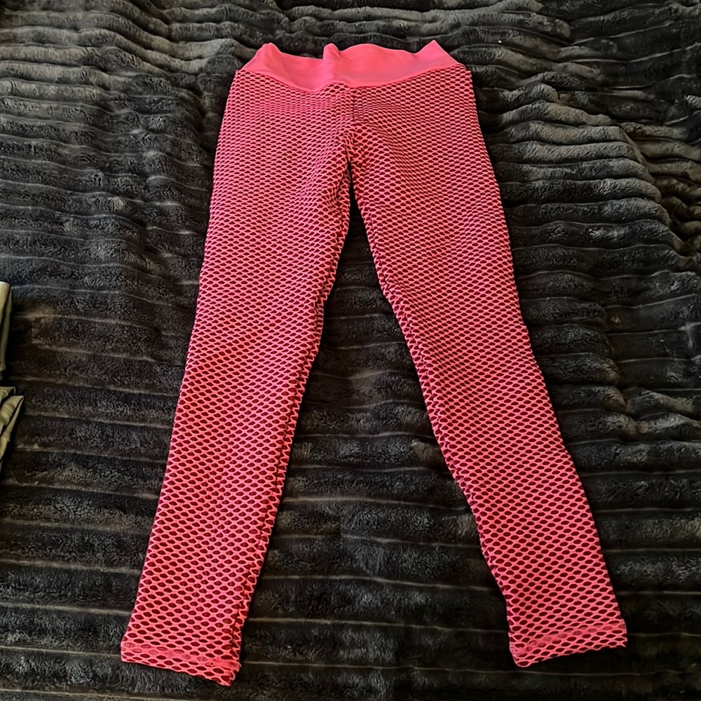 Booty lifting workout leggings - Picture 1 of 3